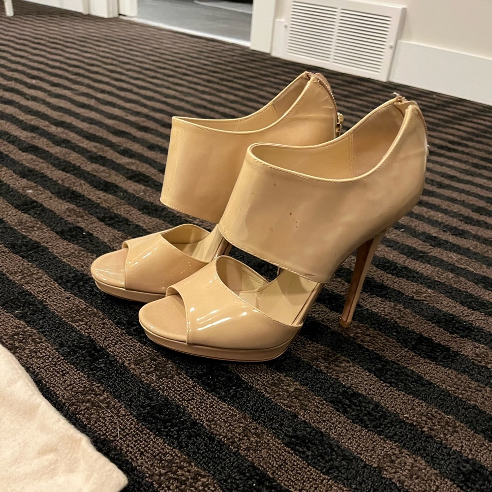 Jimmy Choo - tan heels Sz 7.5
